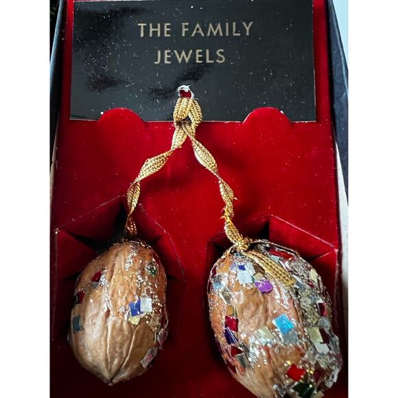 Vintage Gag Gift Adult Racy Family Jewels White Elephant Exchange Joke Nuts - Picture 3 of 12